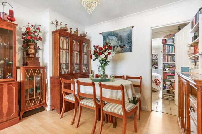 23 Highlands Road, Brighton photo 4