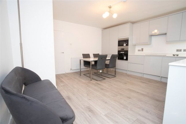 1 Calgary Court,, Canada Estate, Greater London photo 2