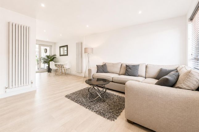 11, Esmonde Close, Lee-On-The-Solent photo 4