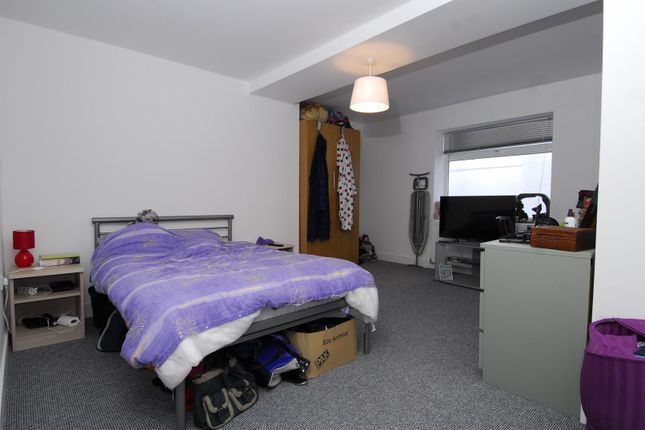Flat to rent in Quaker Lane, Flat 2, Plymouth