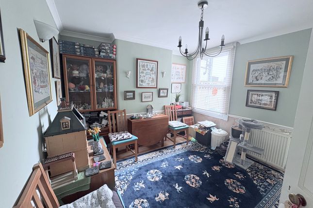 3 Tatsford Villas, Nazeing Road, Waltham Abbey photo 4