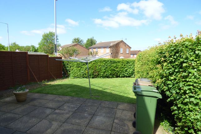 8 Colwell Rise, Luton photo 2