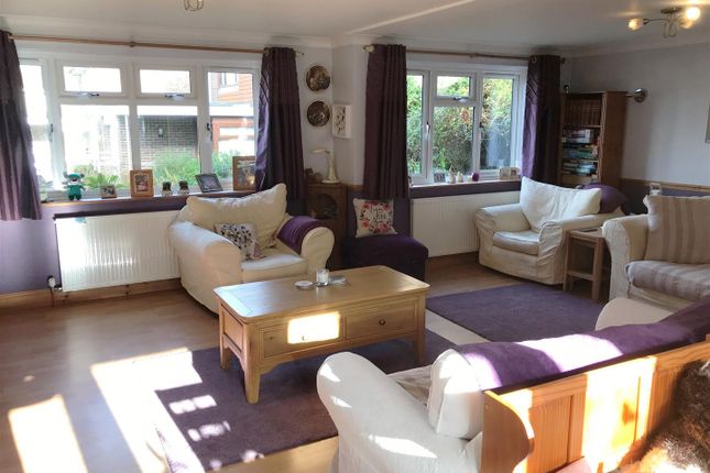 Detached house for sale in The Marlowes, Newbury