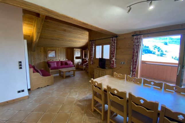 Apartment for sale in Le Grand Bornand Chinaillon, French Alps, France