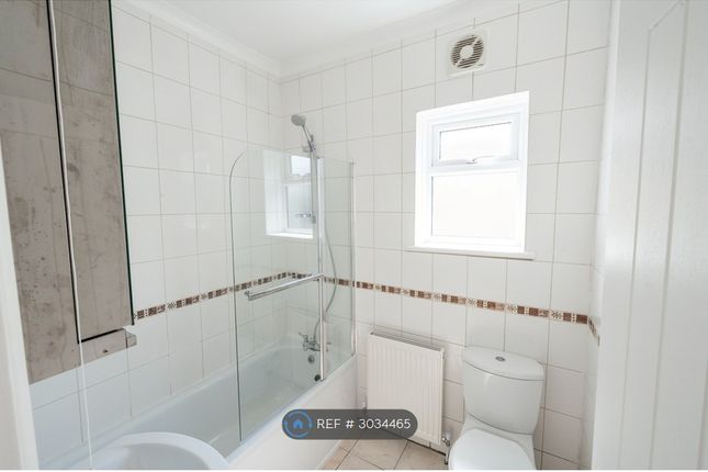 B, Hampton Road, Worcester Park photo 5