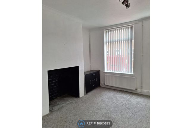 Thumbnail Terraced house to rent in South Street North, New Whittington, Chesterfield