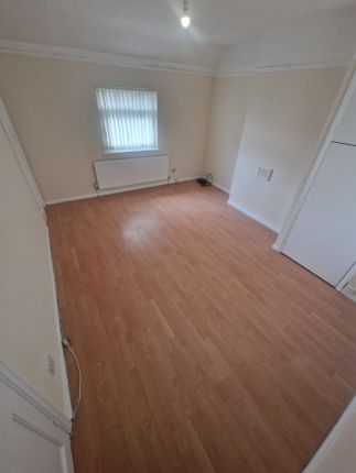 136, Victoria Road, Gateshead photo 4