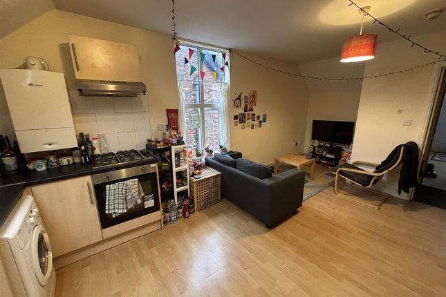 Lounge Kitchen