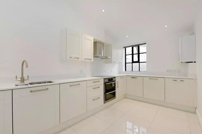 Hogarth Road, London photo 2