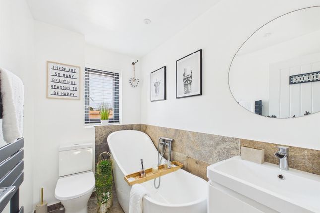 5, Westbourne Court, Porthcawl photo 4