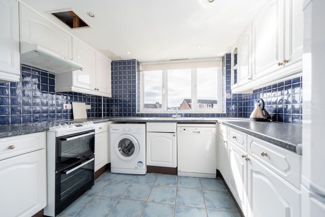 19, Orchard Court, Glasgow photo 4