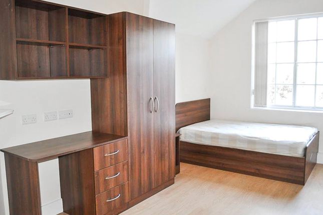 Apt 10, 12a Clarendon Road, 12A Clarendon Road Clarendon Road, Leeds photo 3