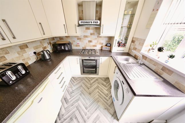 Detached house for sale in Saints Close, Hull