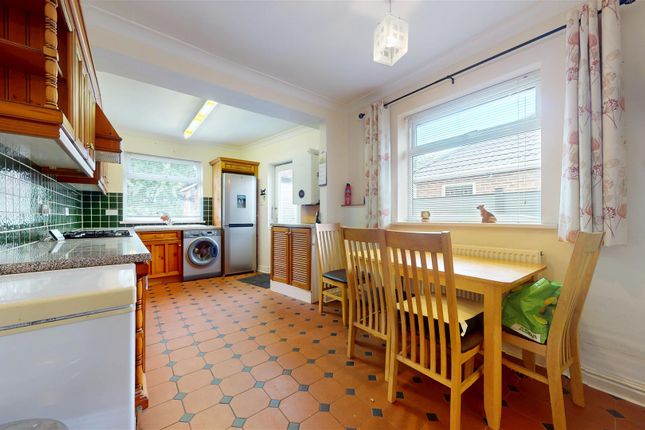 37, Rookery Drive, Rainford photo 4