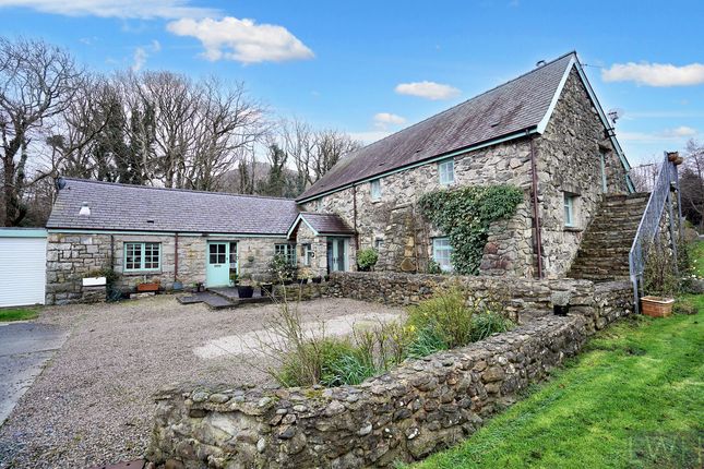 Property for sale in Parc Elernion, Trefor, Caernarfon
