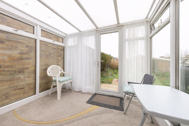 28, Merlin Avenue, Norwich photo 3