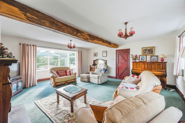 Rhodo Cottage, Cumberledge Hill, Cannock Wood photo 3