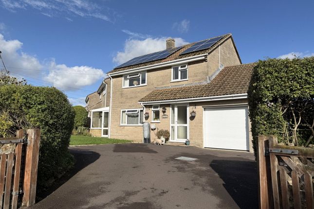 3-bed detached on Vine Street, Somerset, £350,000