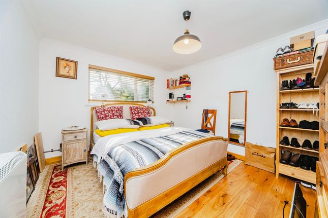 7, Trewartha Court, CARDIFF photo 3