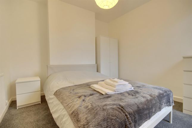 Room to rent in Harold Road, Southsea