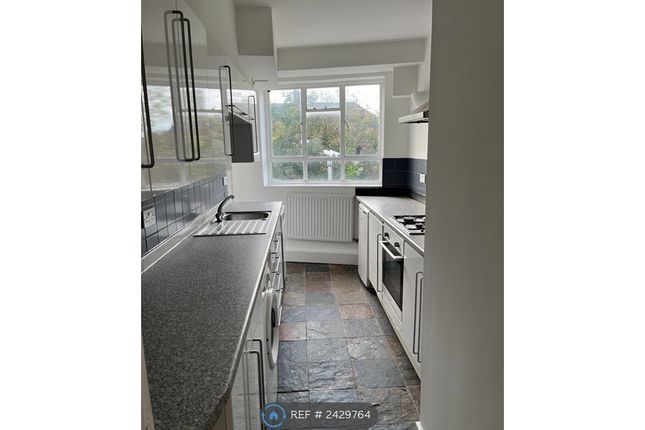 C Tower Road, Strawberry Hill, Twickenham photo 2
