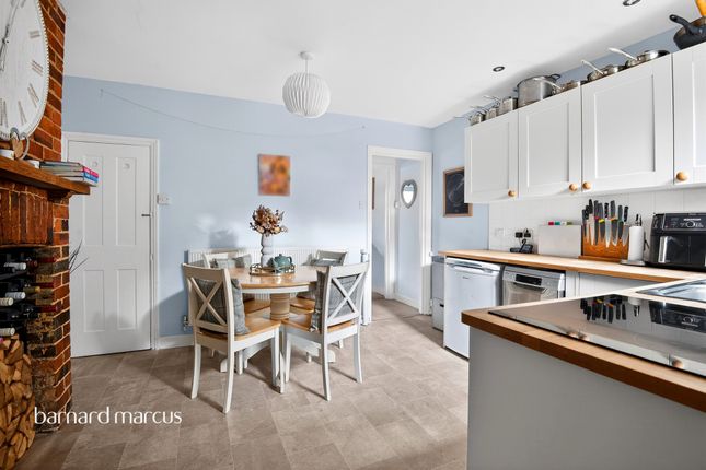 43, Oakdene Road, Betchworth photo 4