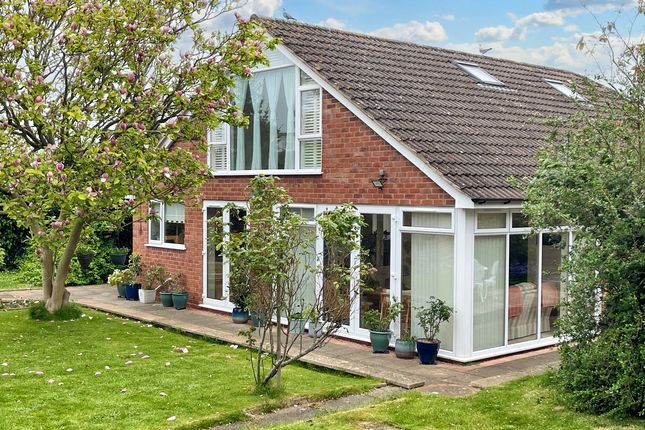 Thumbnail Detached house for sale in Crawford Close Leamington Spa, Warwickshire