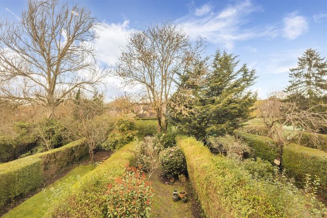 Property to rent in Oakwood Road, Hampstead Garden Suburb