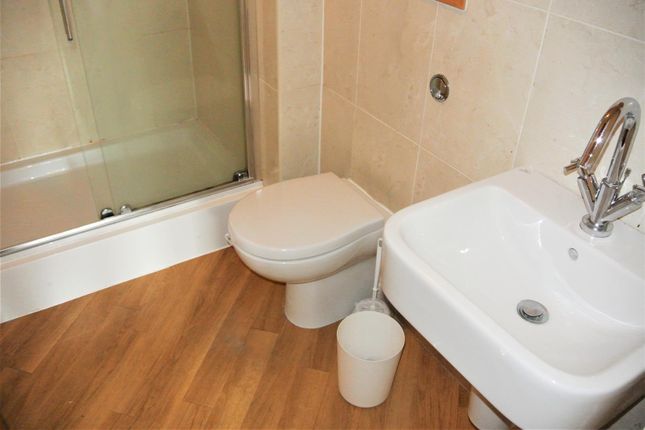 Worsdell Drive, Gateshead photo 5