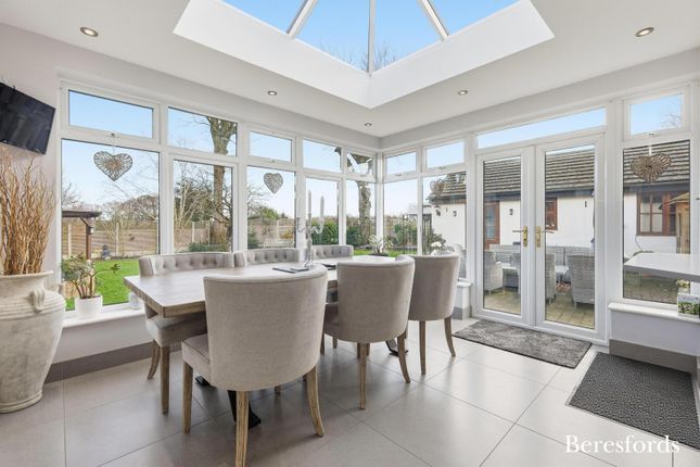 123, Crow Green Road, Brentwood photo 3