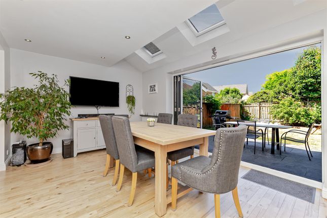 18, Princess Diana Drive, St. Albans photo 3