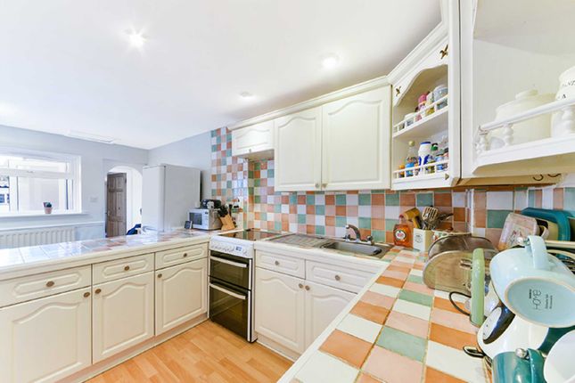 70, Lind Road, Surrey photo 4