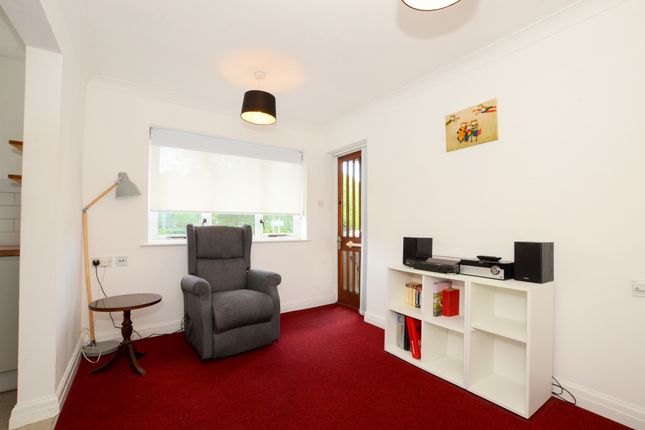 1 Gadeview, Cotterells, Hemel Hempstead photo 4