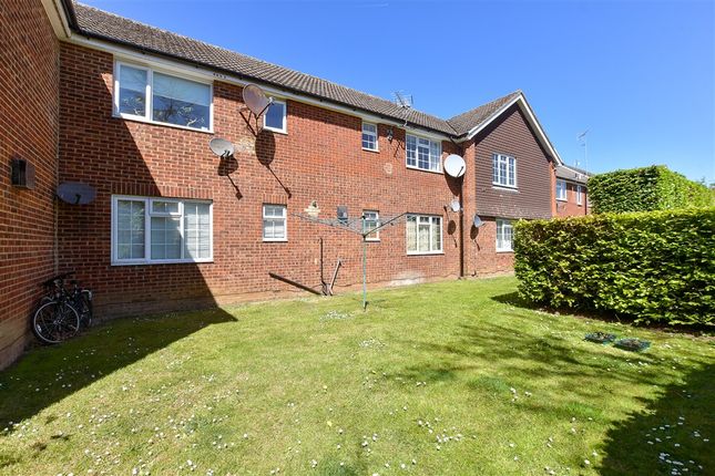Elmbridge Road, Cranleigh photo 2