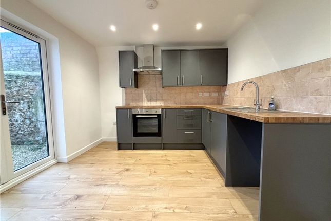 Flat 2, 24, Castilian Street, Northamptonshire photo 2