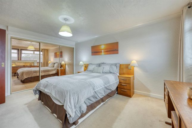 14, Craigenbay Road, Lenzie photo 3