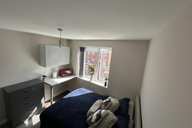 Room 4, 66, Victoria Street, Mansfield photo 4