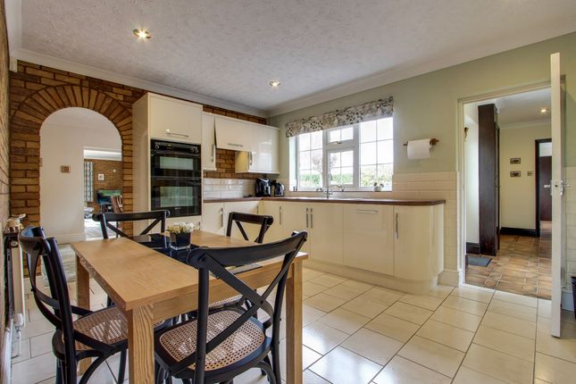 The Lawns, 36 Elmfield Drive, Wisbech photo 2