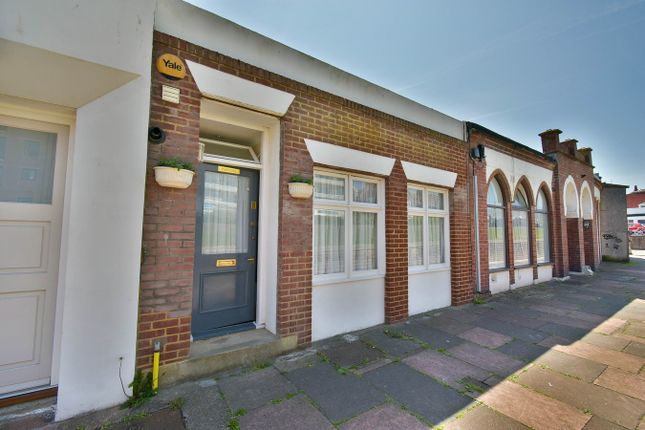 2-bed maisonette on 11, Marina Arcade, Bexhill-on-Sea, £265,000