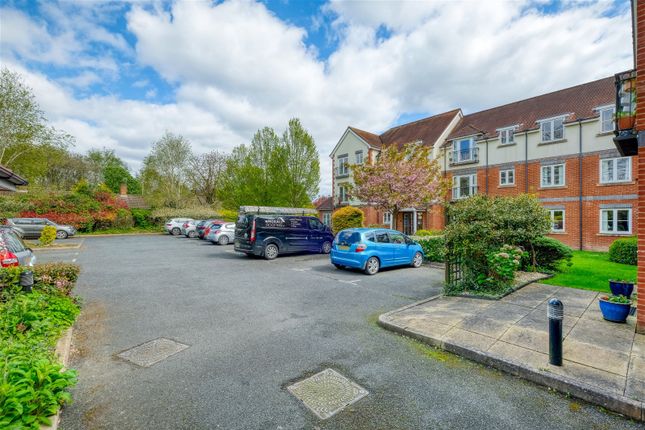 Flat for sale in Pegasus Court, 29 Union Road, Shirley, Solihull