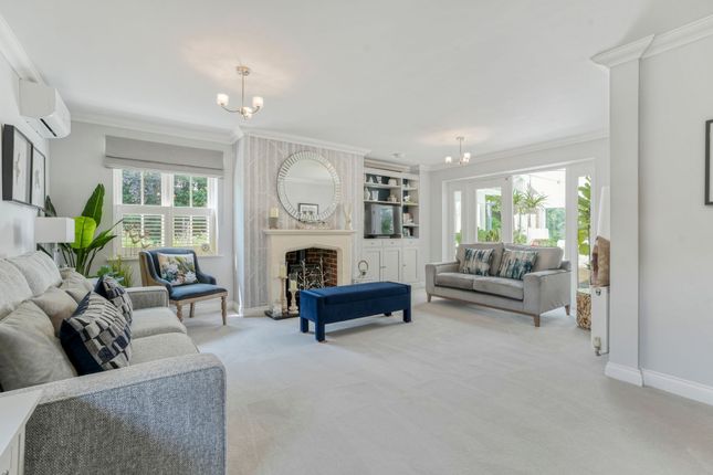 21 Mansion Gardens, Towcester photo 3