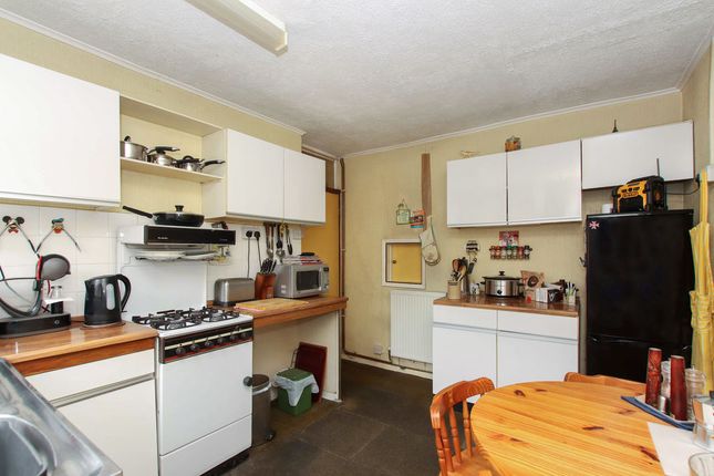 14, Pond Road, Hemel Hempstead photo 4