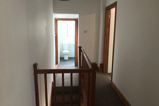 17 Phillip Street, Manselton photo 2