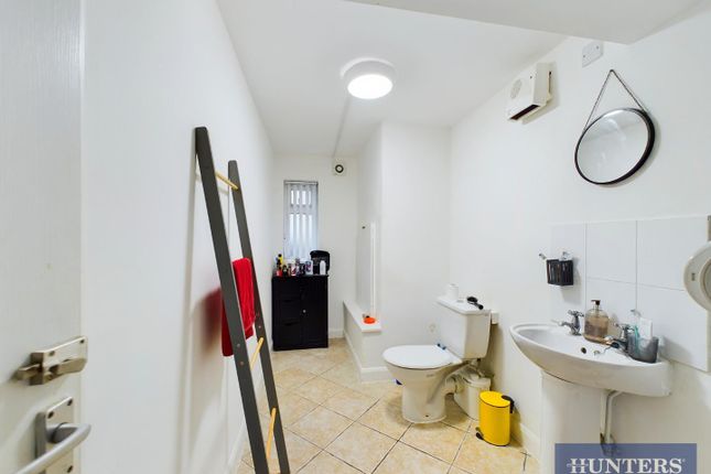 Flat for sale in Crown Crescent Back Road, Scarborough