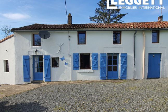 Thumbnail Villa for sale in Puy-De-Serre, Vendée, Pays De La Loire