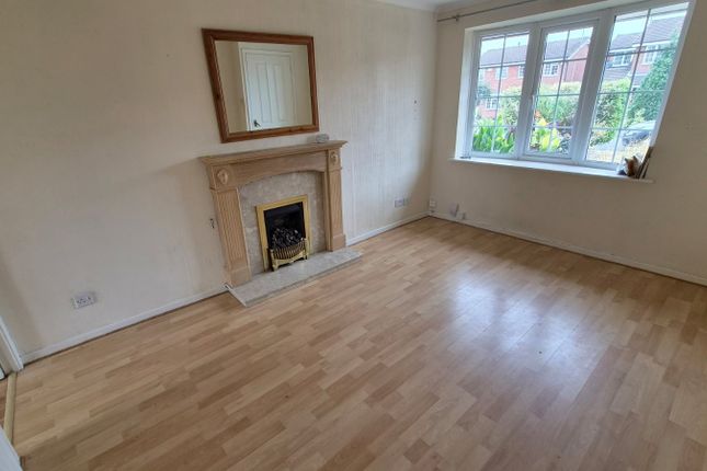 1, Weaver Drive, Stafford photo 2