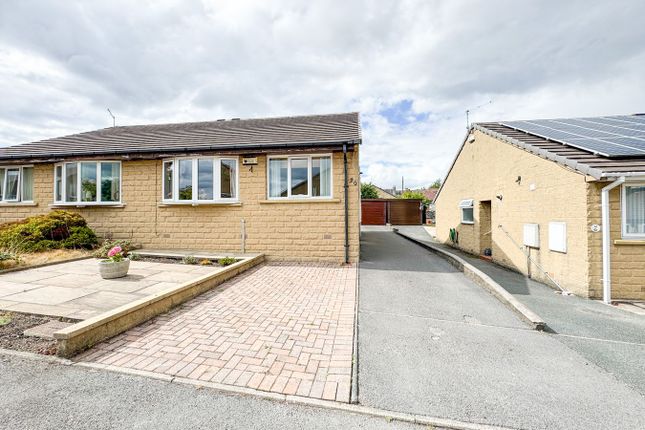 2-bed semi-detached on 20, Marlbeck Close, Holmfirth, £220,000