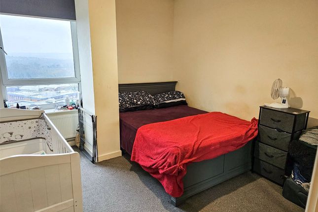 Flat 204,, The Panorama, Ashford photo 3