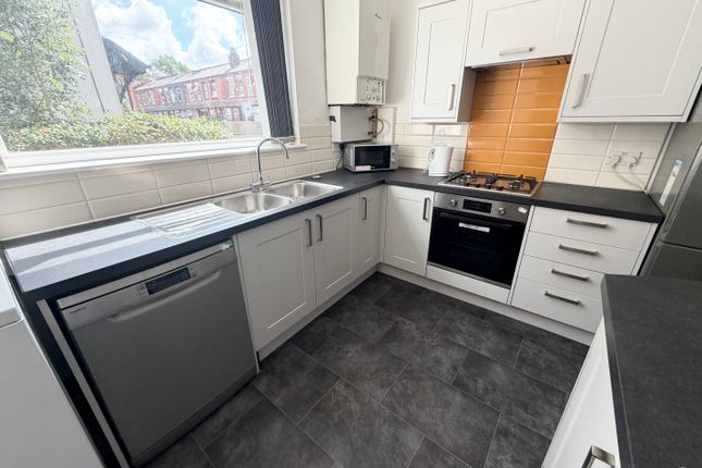 35, Ladybarn Lane, Manchester photo 5