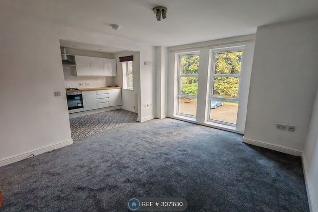 Flat, Stanley House Alexandra Road South, Manchester photo 2